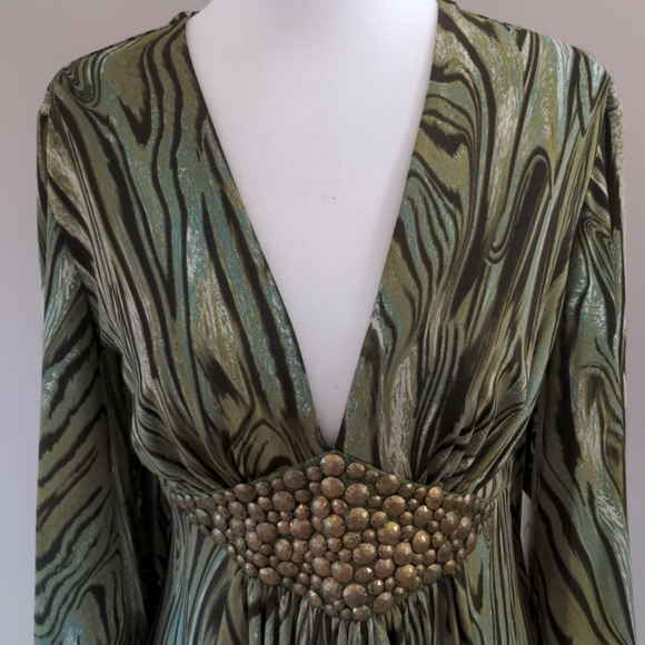 Beaded Waist Detail Top - Picture 3 of 8